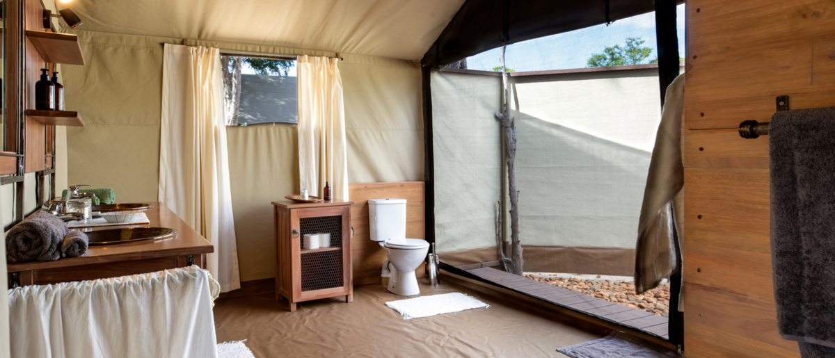 Machaba Zimbabwe Mana Pools Ingwe Pan Bathroom View