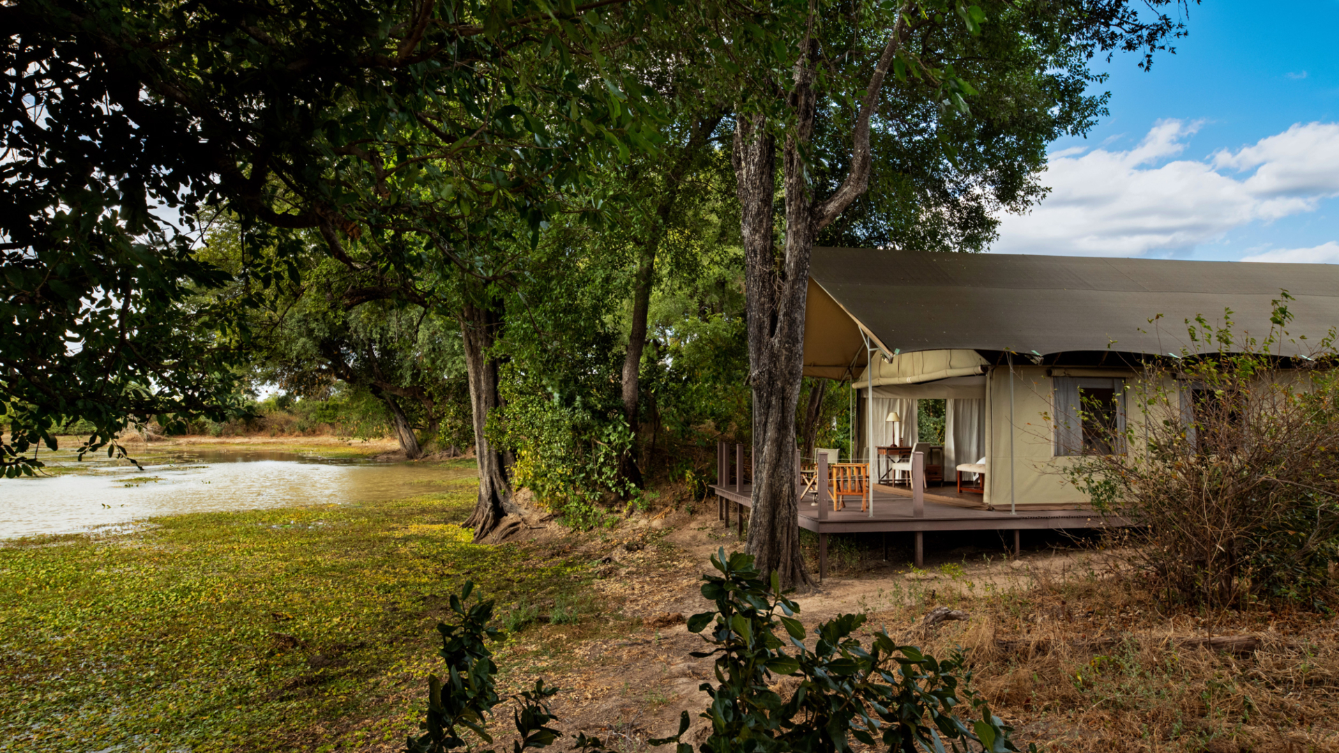 Machaba Zimbabwe Mana Pools Ingwe Pan Room Side View Exterior