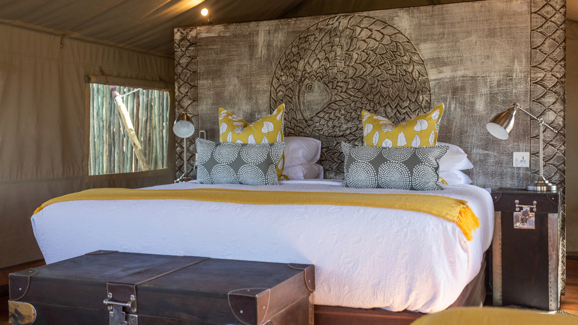 Machaba Deteema Accommodation Tent Family Mvr 003