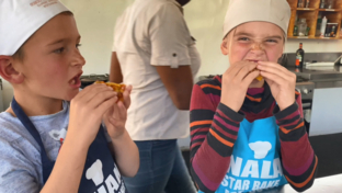 Machaba Botswana Gomoti Plains Safari Nala Pizza Thumbnail